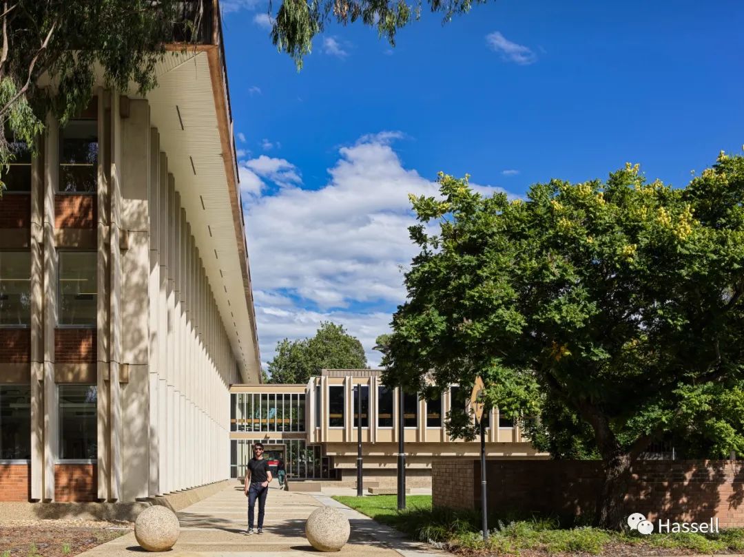 保留、适应、可持续实践的新典范 — 澳大利亚国立大学Birch Building教学楼