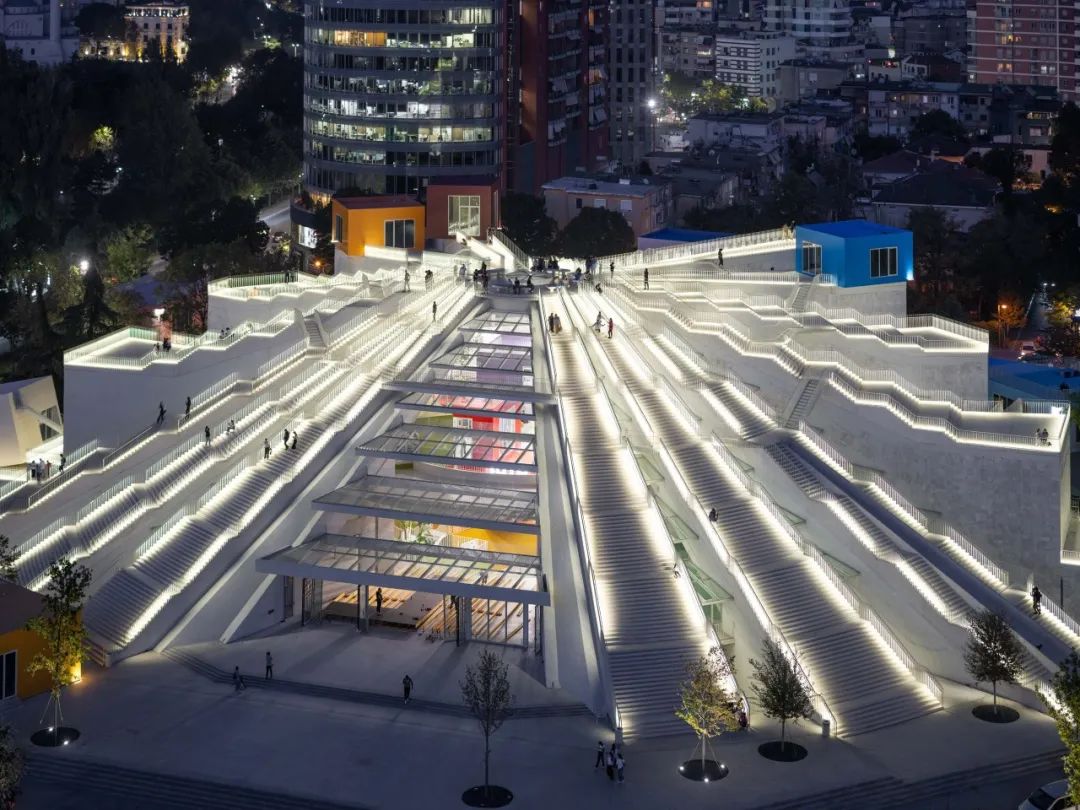 MVRDV 焕新「地拉那金字塔」，打造阿尔巴尼亚新文化教育中心