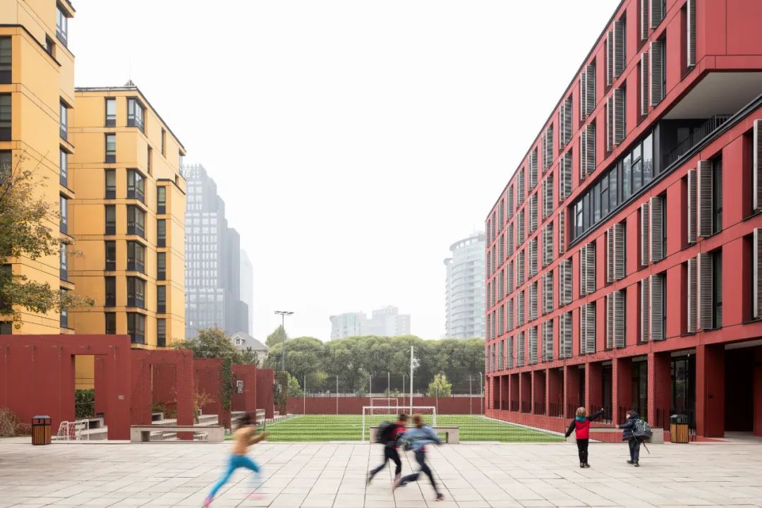 德国使馆学校室外空间  yang chaoying