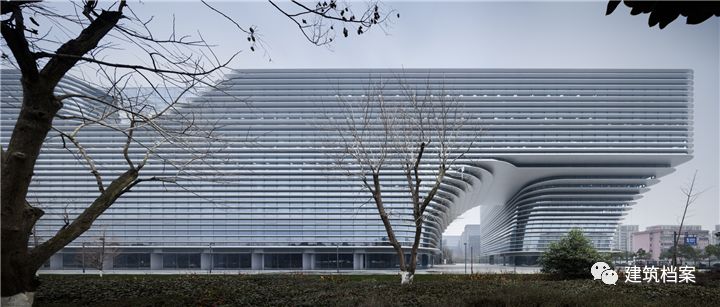 gad设计总监，建筑师与社会平衡，合适度