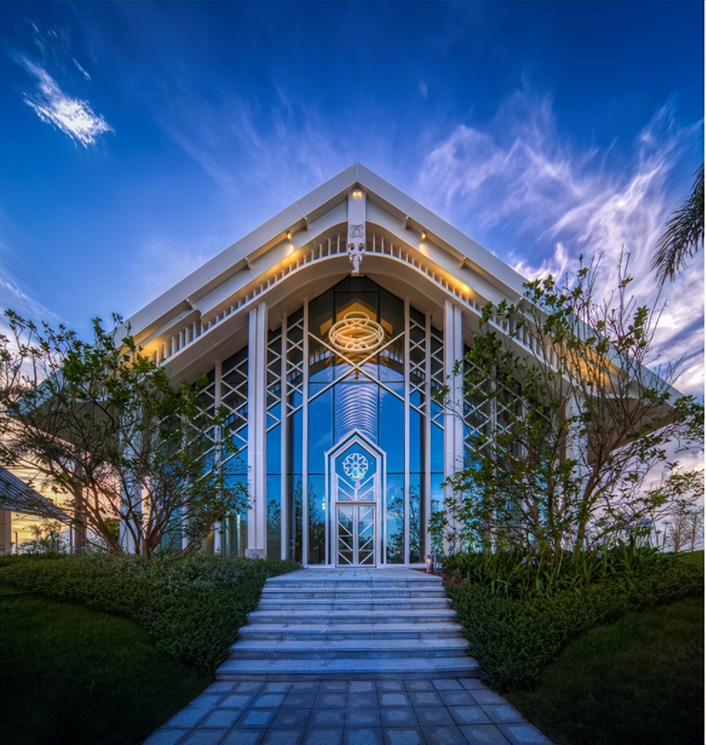 山水间的极致生活 | 世茂碧海银湖