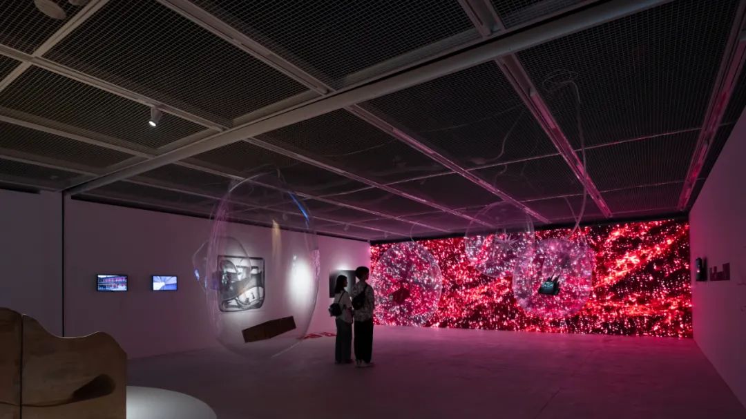 《马岩松：流动的大地》大展深圳开幕