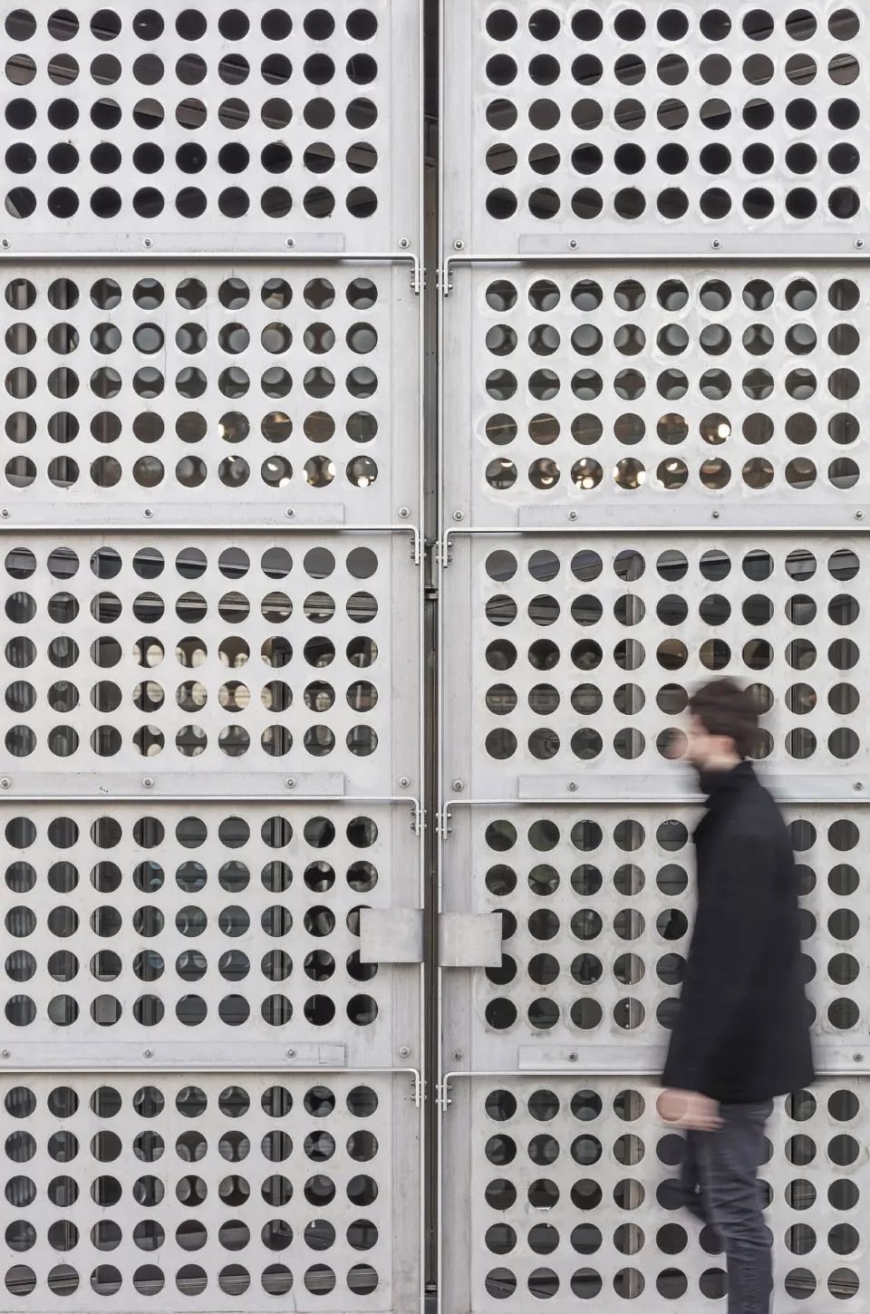 邮政大楼重生改造 | 摇身变为态度十足的文化中心！