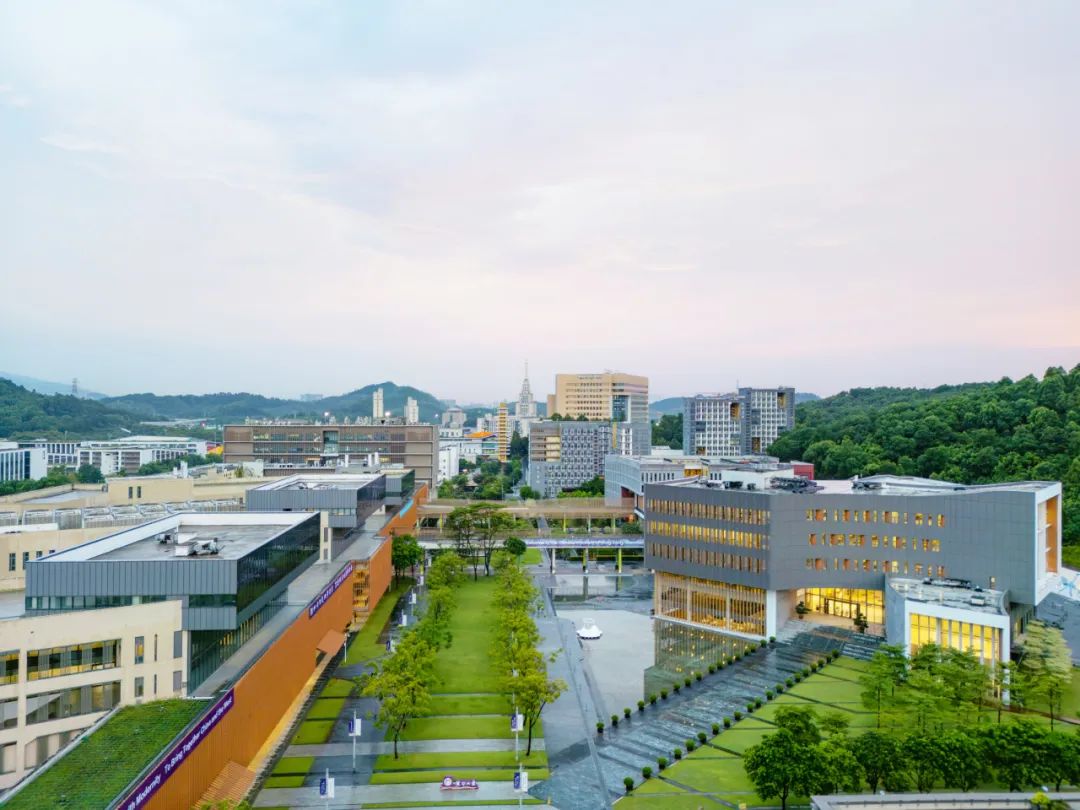 香港中文大学（深圳）二期丨山水林间，在地生长