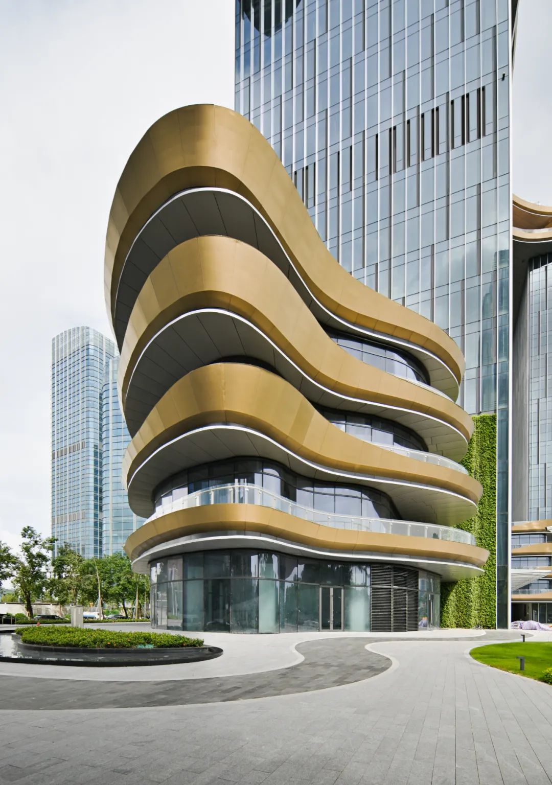 Aedas新作 | 横琴铁建广场: 珠海“天空之桥” 联通综合体