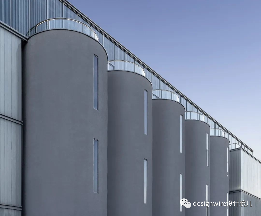 普利兹克大师最新作品:老粮仓变身筒仓艺术中心!