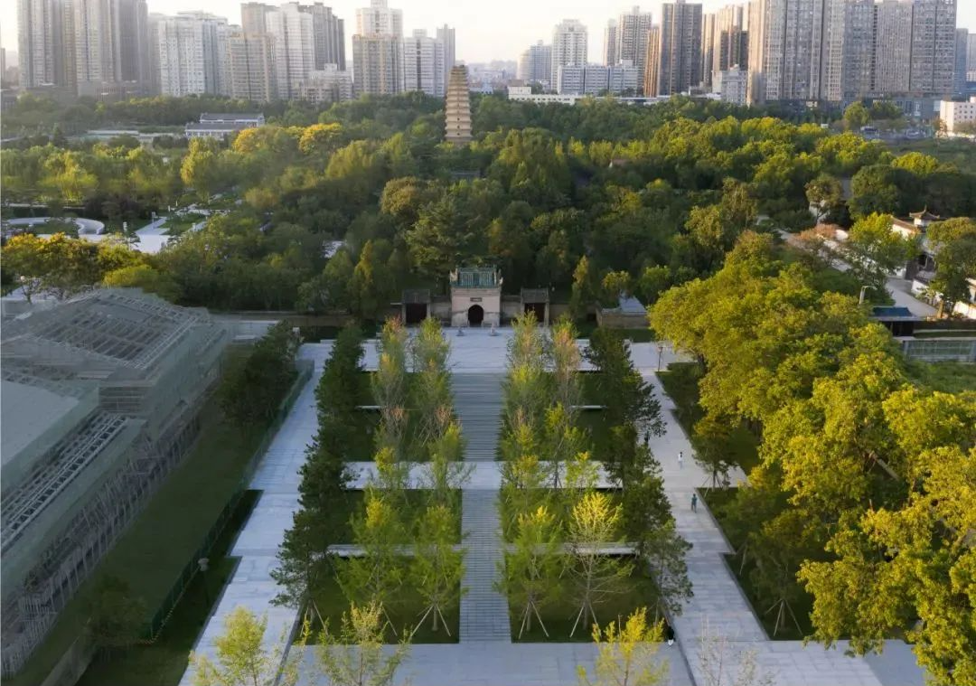 建筑与城市共兴：马清运、马岩松、gmp、AECOM，一笔一画，写意城市