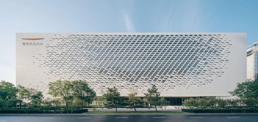 包赞巴克 &middot; Project | 中国国家会议中心二期：轻盈曲线彰显「场所精神」，多孔立面寓意「百鸟腾飞」