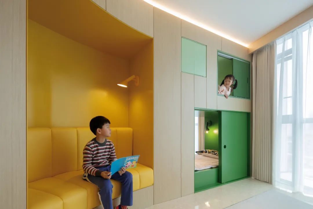 六一献礼 | MVRDV完成深圳妇儿大厦主题客房，多功能的彩色隔墙为家庭营造趣味入住空间