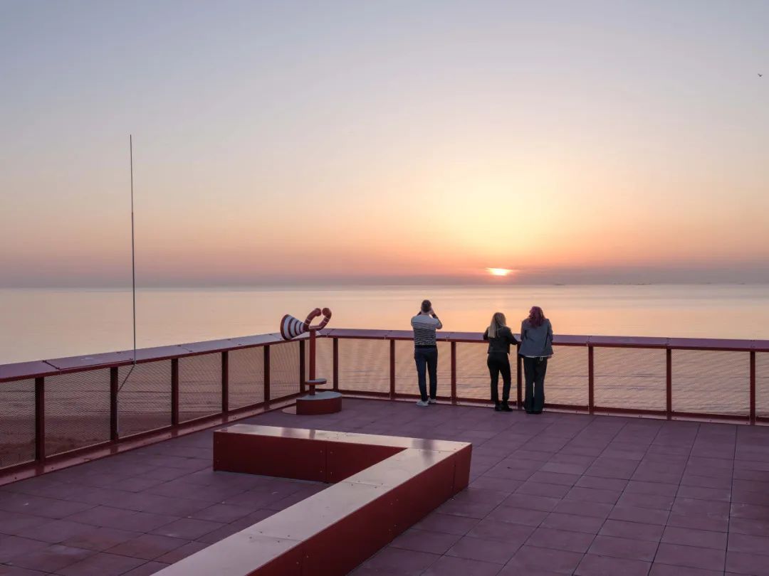 高能效的叙事机器 | MVRDV在鹿特丹港口打造「波特兰蒂斯」，为游客带来观海新视角