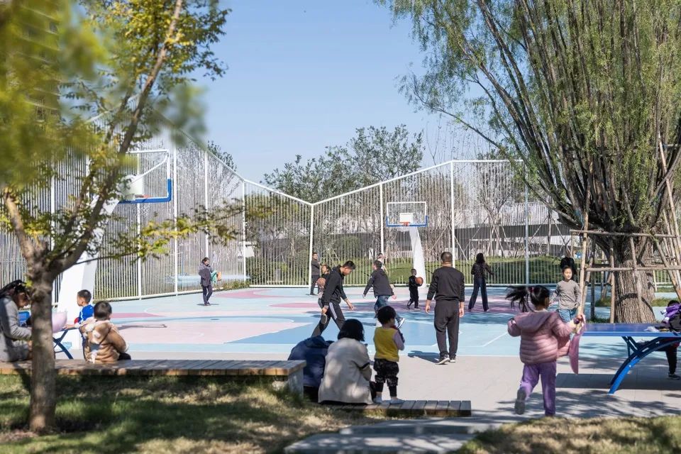 LA专集 | 全民健身日 | 健康视角下城市户外游憩空间设计