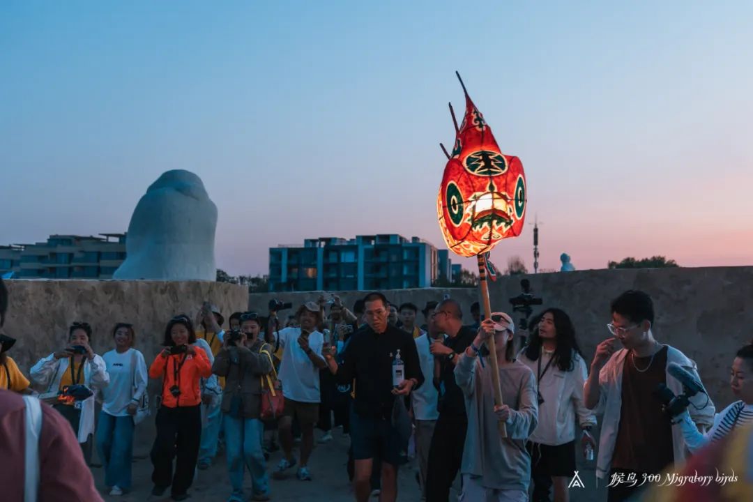 候鸟沙城 | 马岩松“阿那亚戏剧节”新作