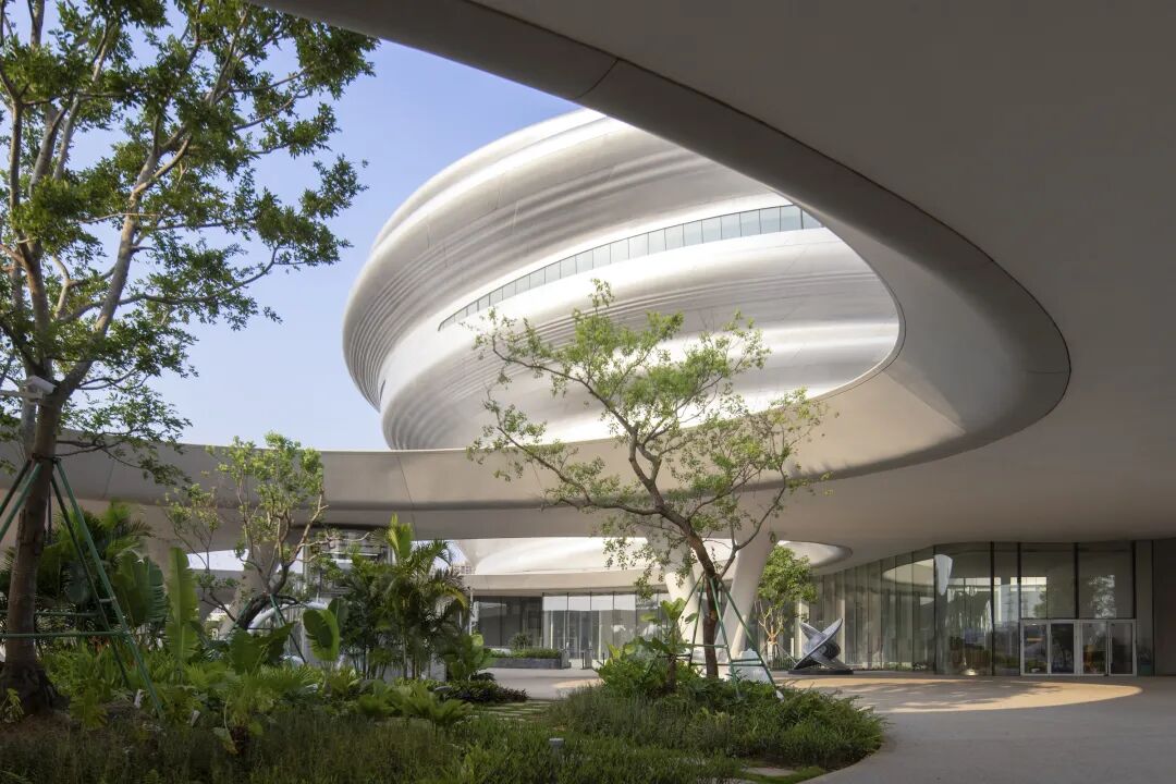 流动与混沌:马岩松MAD海南科技馆建成