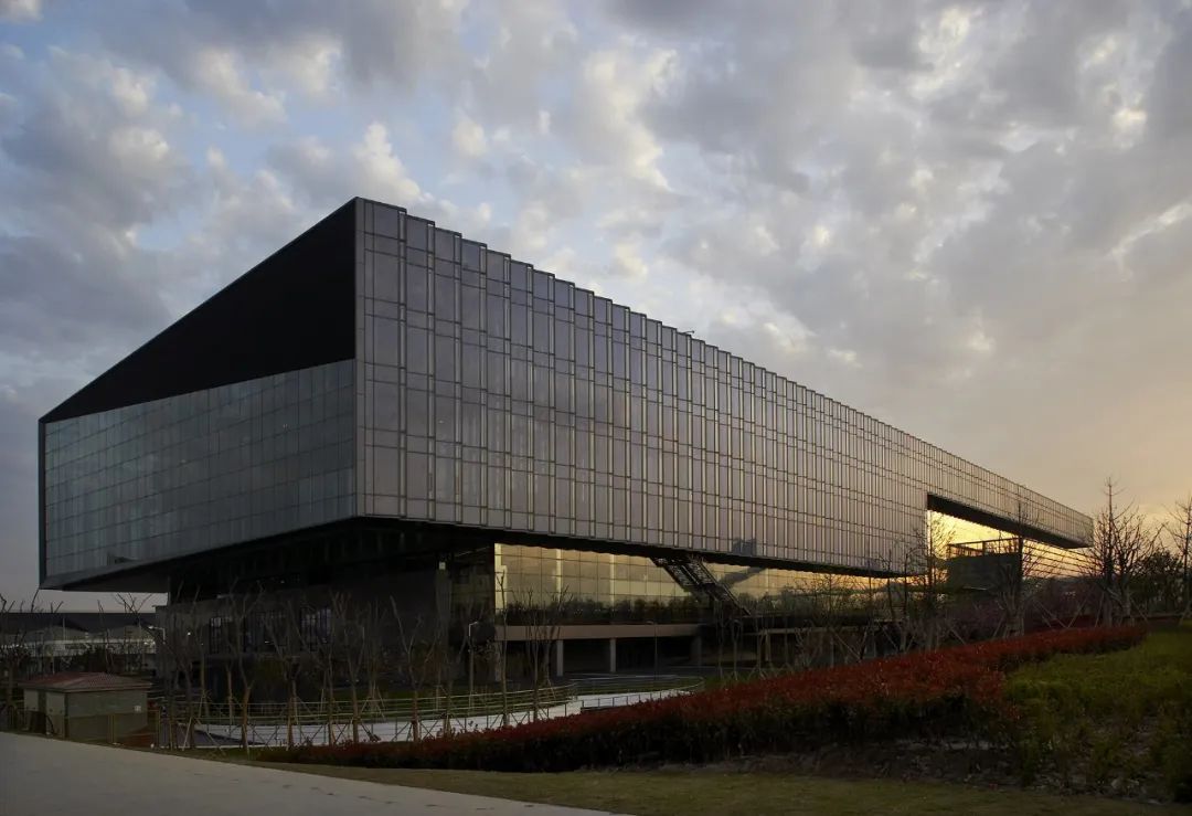 【建言丨对话凌克戈】一体化设计之路，适合与配合的统一