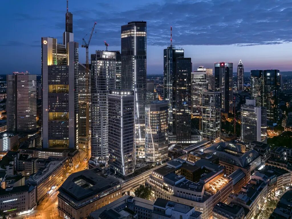 FOUR Frankfurt 法兰克福全能城市综合体已部分投入使用