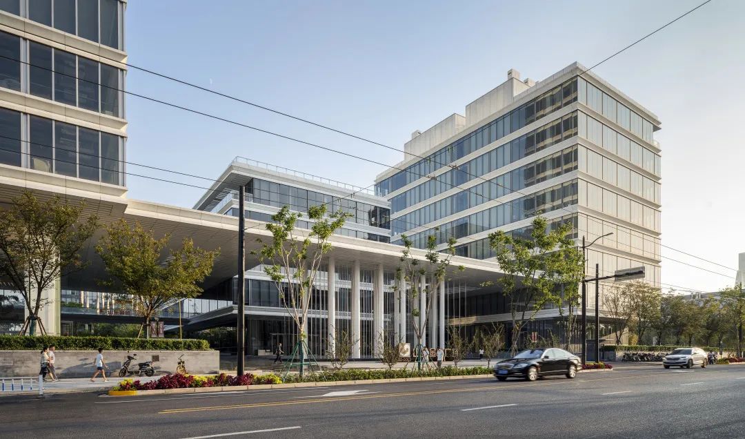 黄浦江畔的生态纽带&mdash;&mdash;山金保利金融广场