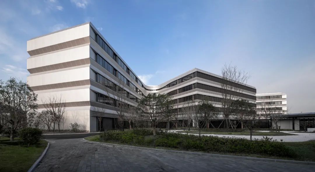 line+WORK | Education Hub：HIS杭州国际学校