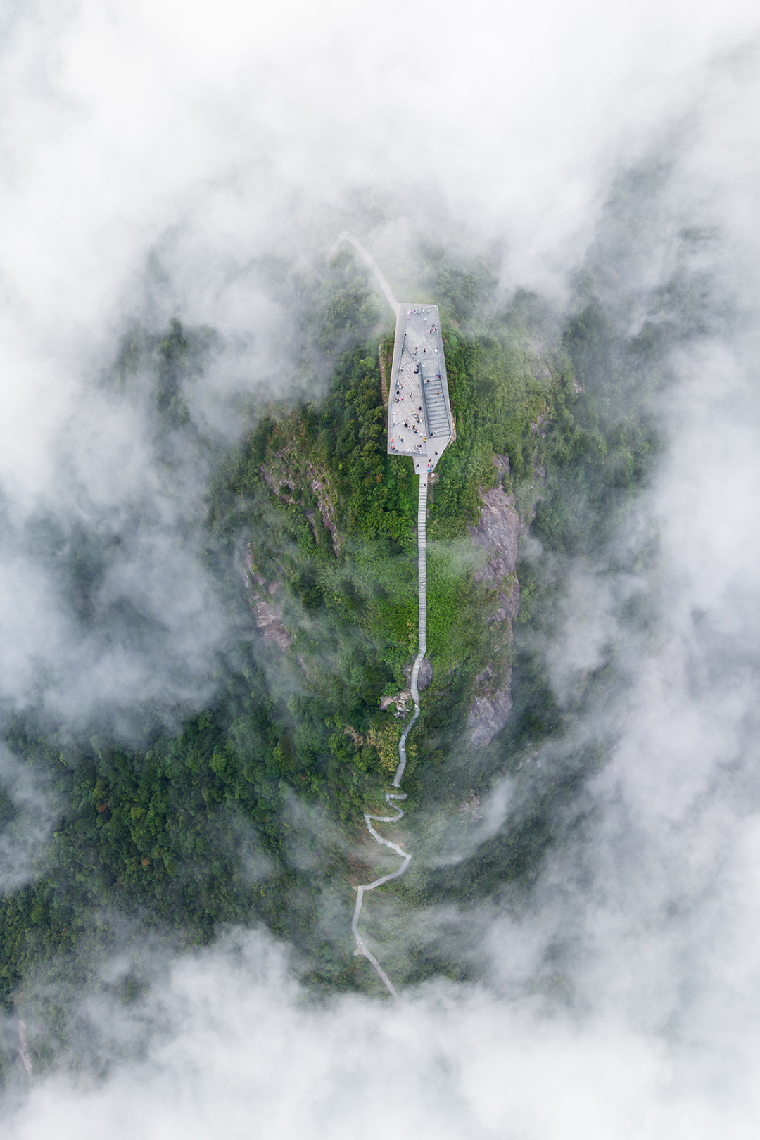 line+深圳新作：山尖石亭，梅沙尖观景台