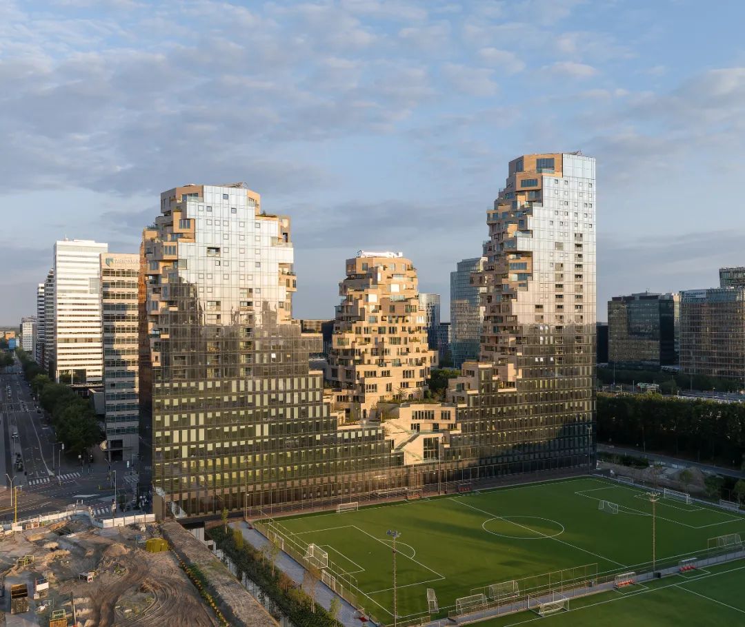 筑梦成真 | MVRDV 阿姆斯特丹「山谷」住宅综合体正式开幕