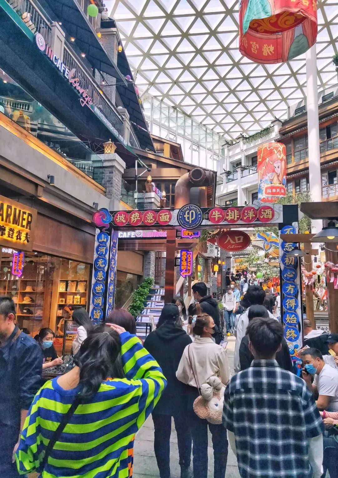 购物中心成为城市漫游的“微度假”胜地
