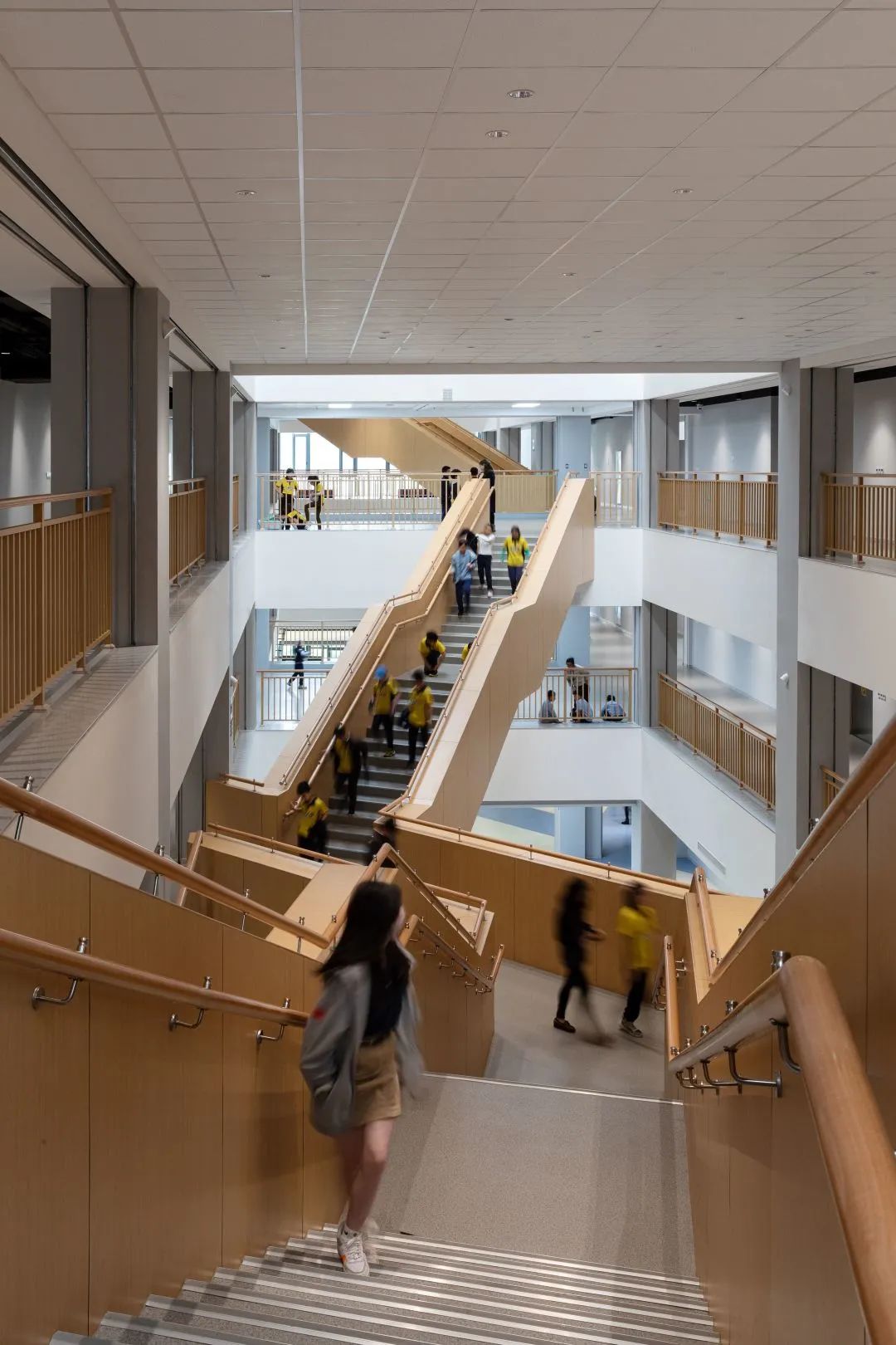 line+WORK | Education Hub：HIS杭州国际学校