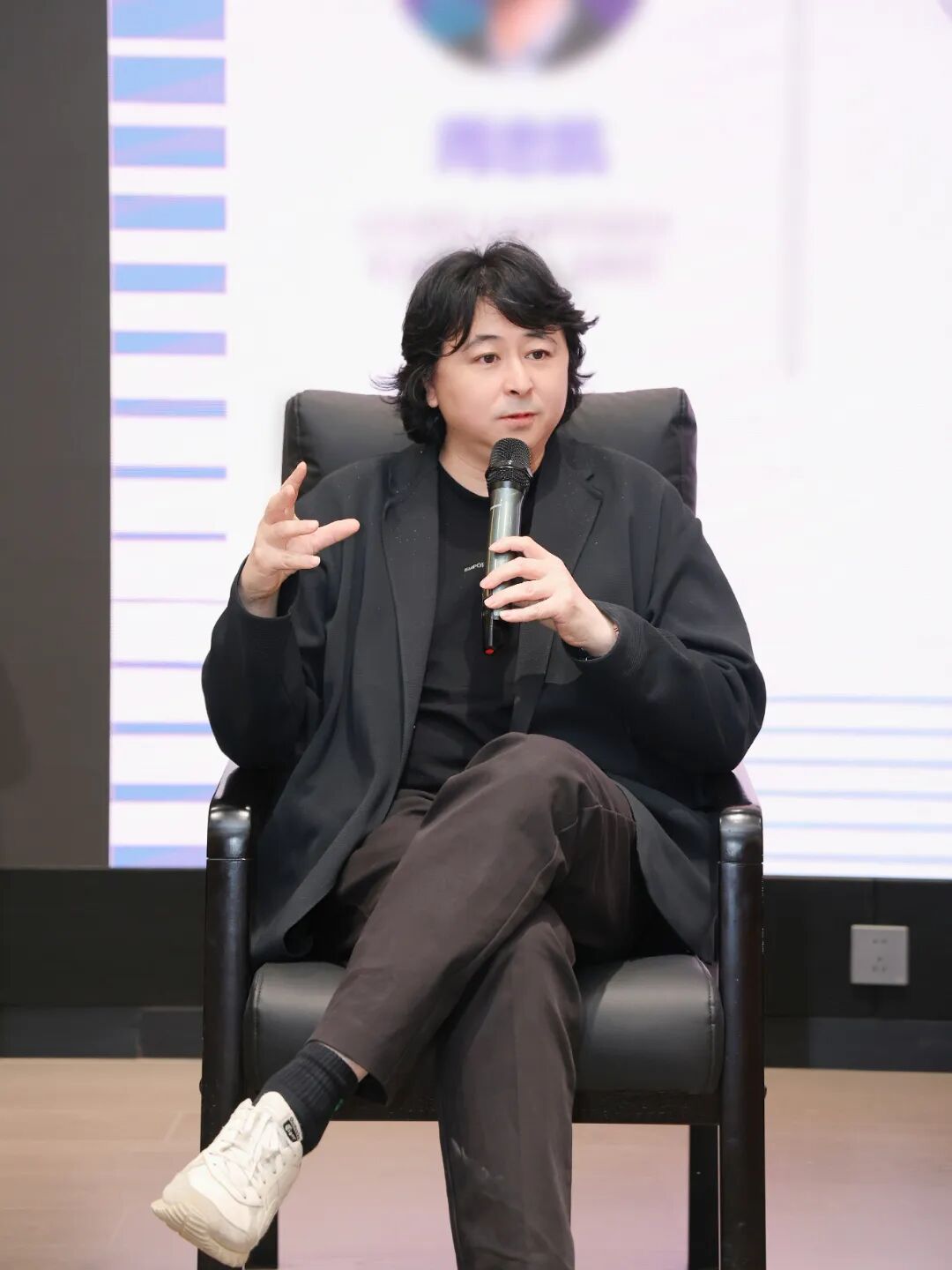 line+NEWS | 孟凡浩受邀出席WA中国建筑奖颁奖仪式，并参与&ldquo;WA获奖者对话&rdquo;圆桌论坛