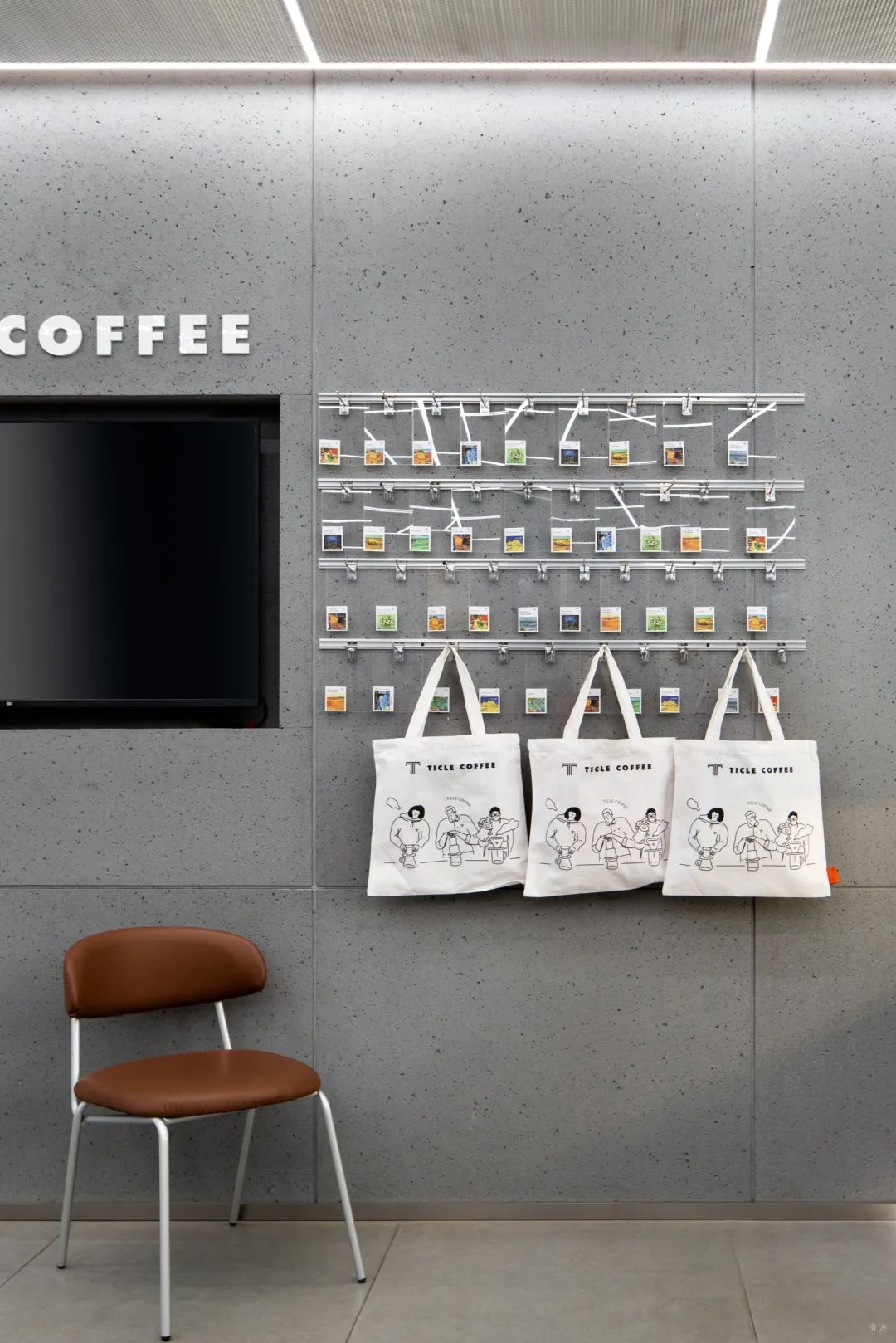 新作丨不锈钢与混凝土的交错：Ticle Coffee系列设计 / 大观建筑