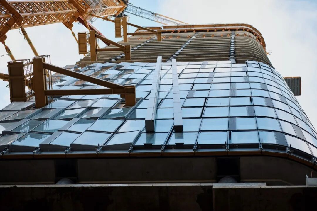 FOUR Frankfurt 法兰克福全能城市综合体已部分投入使用