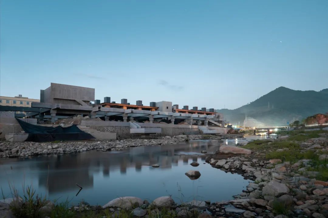 【建言丨对话王灏】以木构精神延续当代人地关系，建筑就是要诚挚地表达这个时代