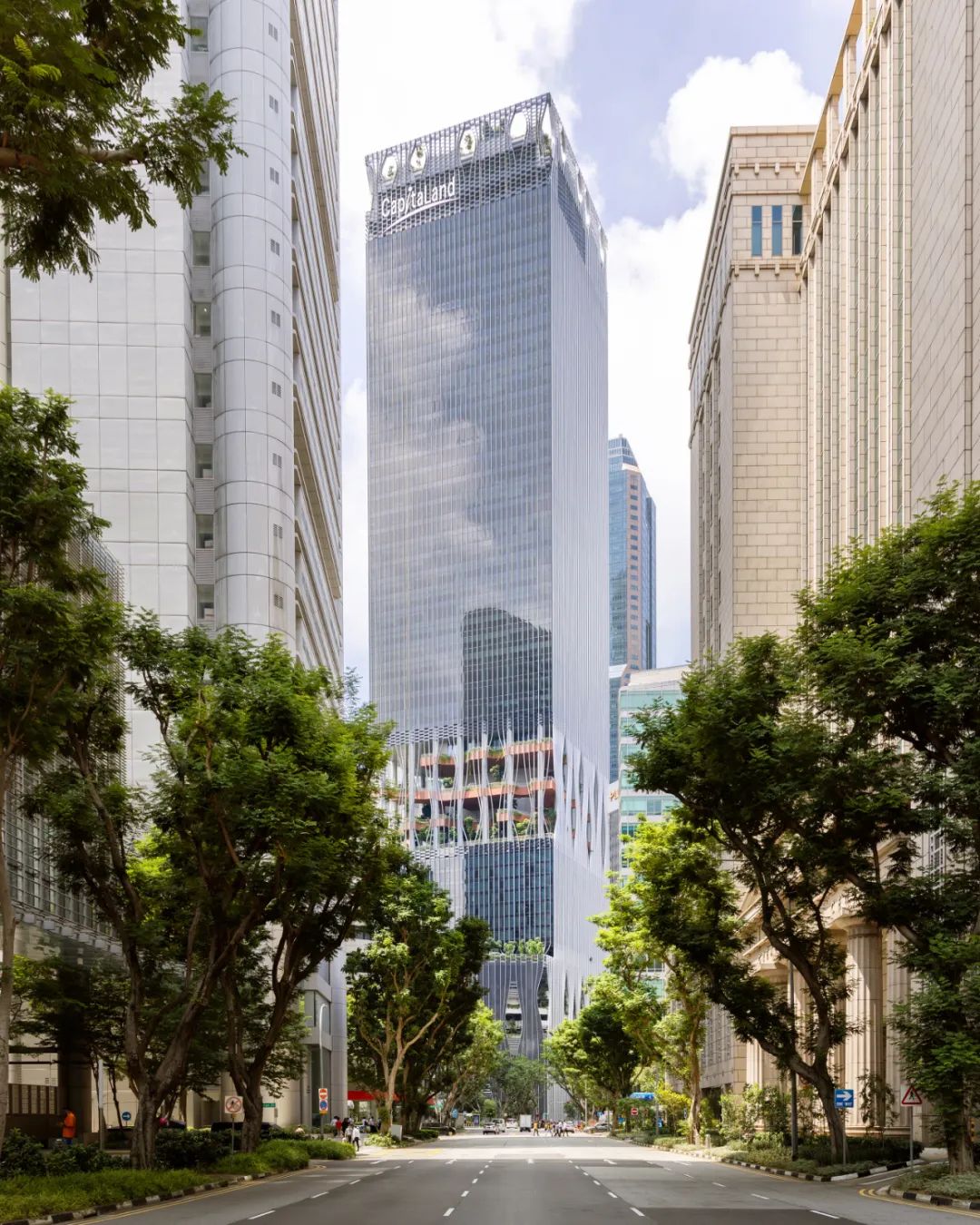 CapitaSpring：在天际线中生长的垂直绿洲