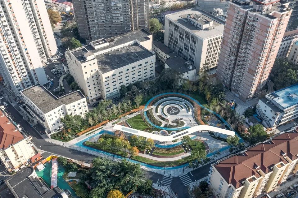 LA专集 | 多元共融，城市焕新——公共空间更新设计