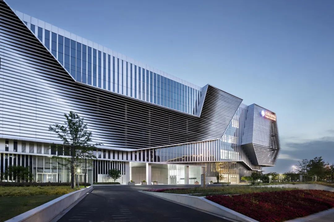 Aedas新作&nbsp;|&nbsp;展销共存、多场景融合的上海虹桥进口商品展示交易中心