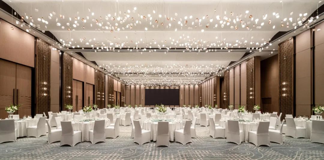 BLVD X CROWNE PLAZA | 以水绘园 极致摩登