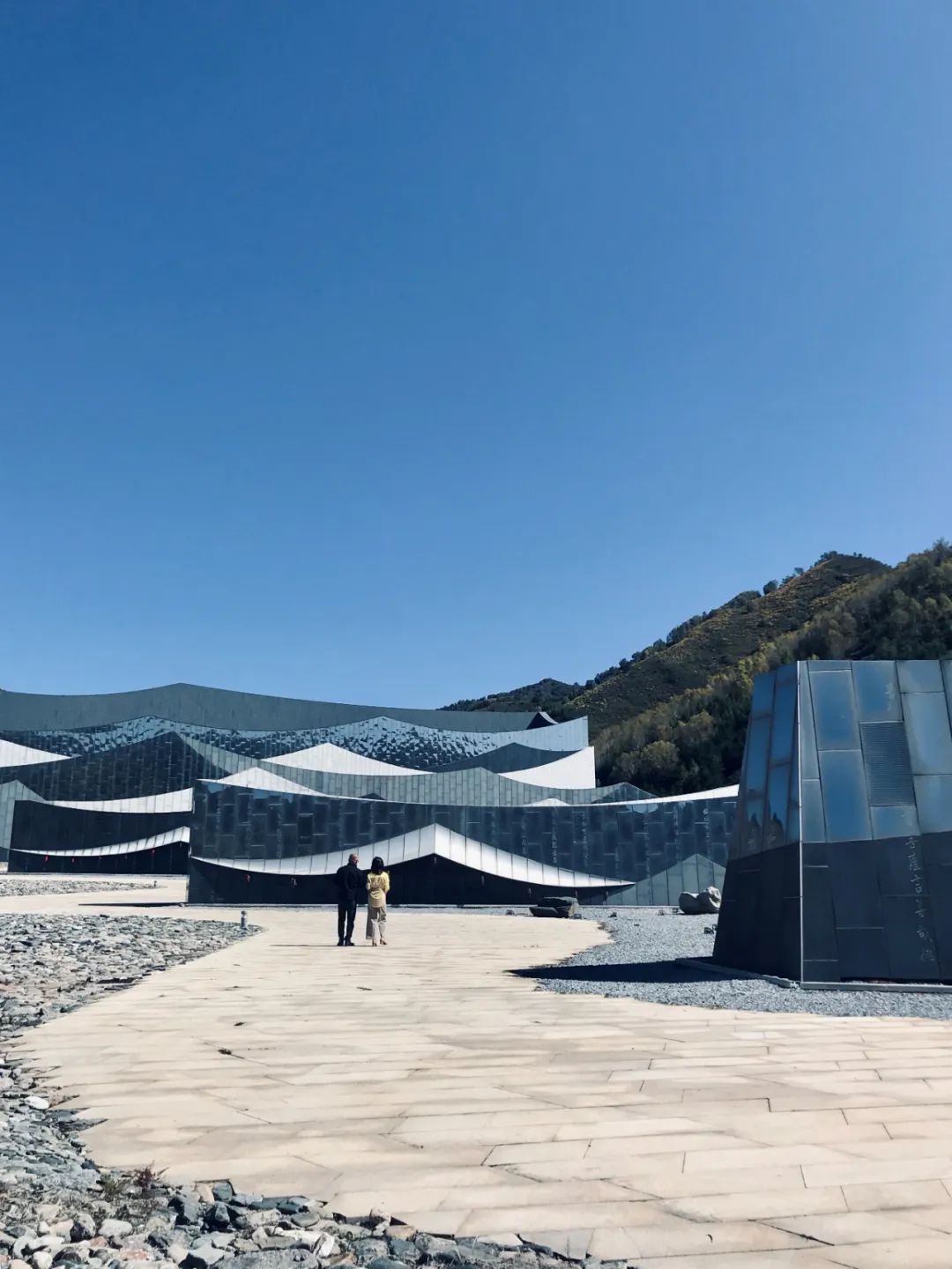 朱小地：在对岸，反观自我