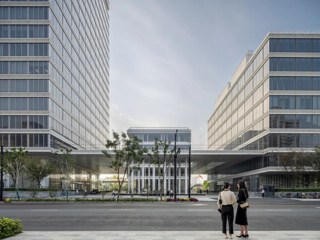 黄浦江畔的生态纽带&mdash;&mdash;山金保利金融广场