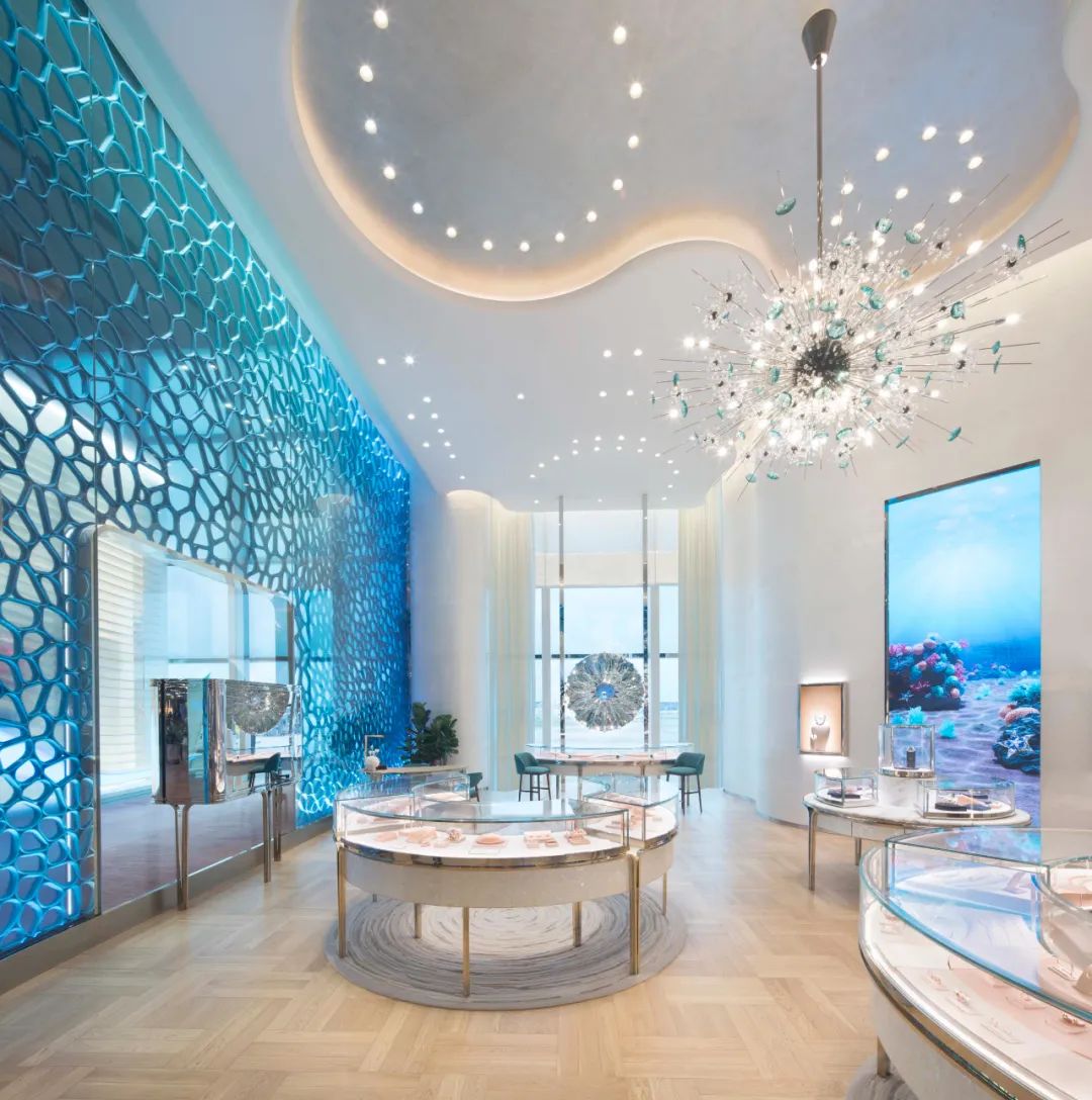 MVRDV完成 Tiffany & Co. 新加坡樟宜机场店，3D打印再生海洋塑料，打造珊瑚肌理立面