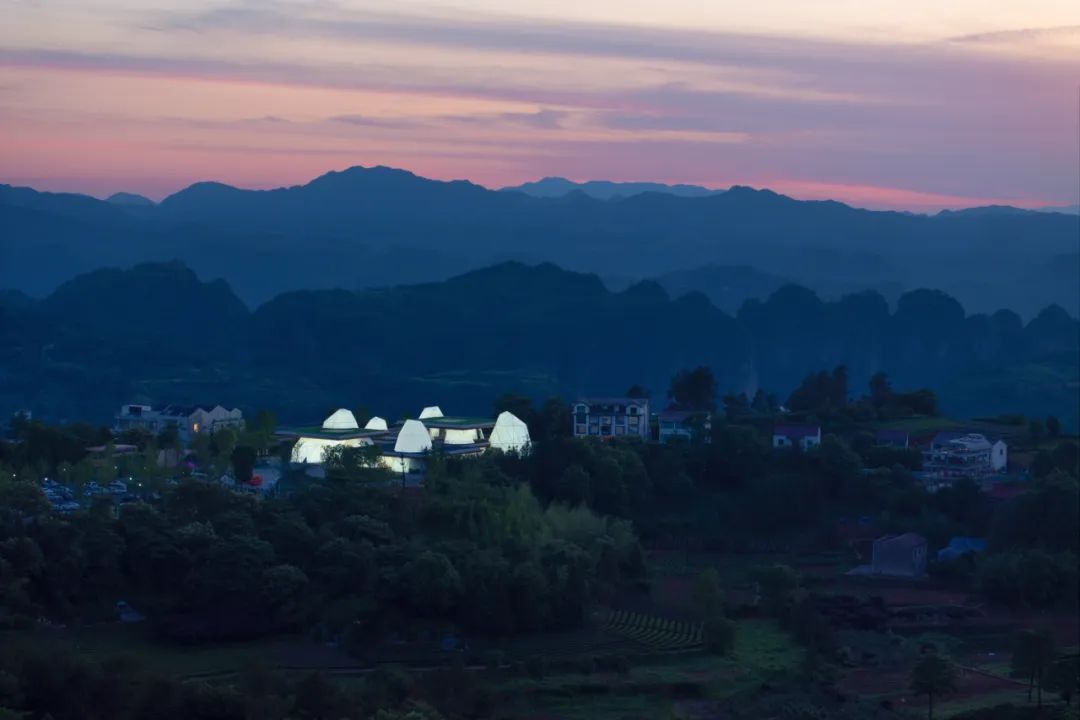 line+WORK | 相遇在山间：下岩贝景区云峰十二重