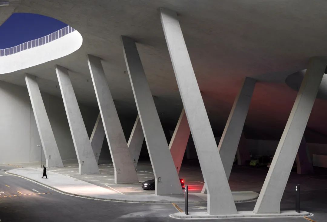 “消失的体育场”建成,马岩松/MAD全球最大覆土建筑群设计