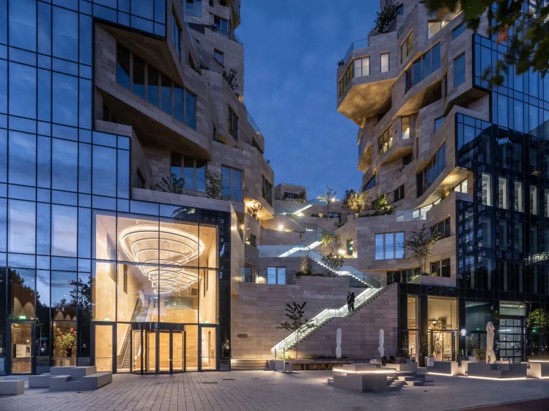 筑梦成真 | MVRDV 阿姆斯特丹「山谷」住宅综合体正式开幕