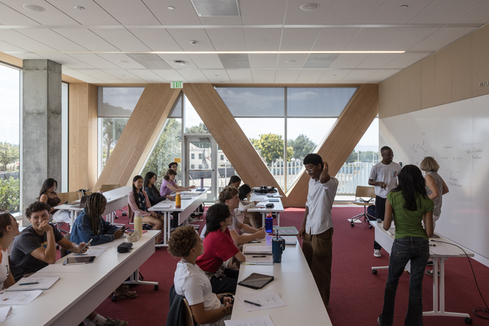 罗伯特&middot;戴科学中心推动克莱蒙特&middot;麦肯纳学院在计算基因学、脑科学和气候研究领域的发展