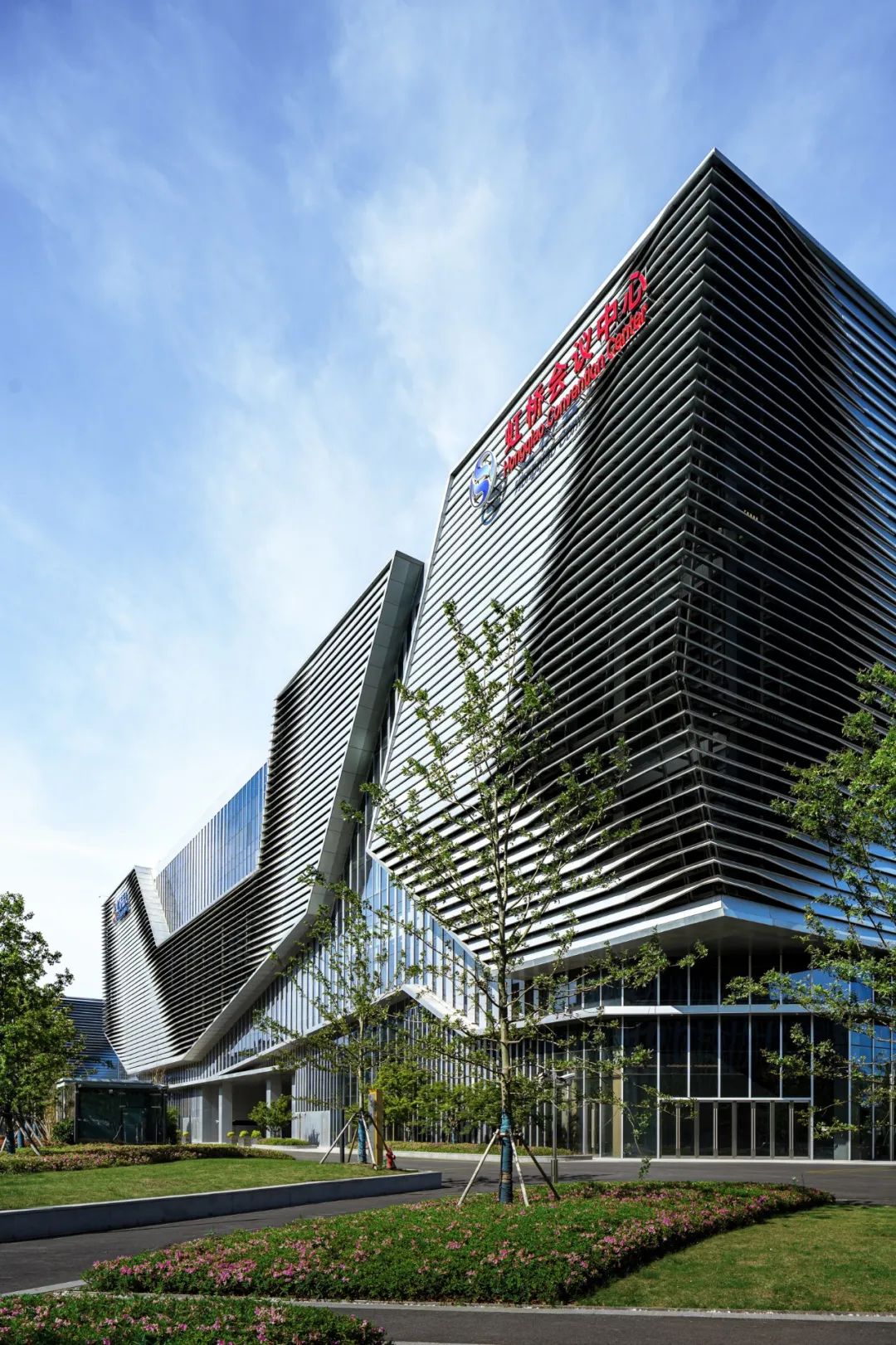 Aedas新作&nbsp;|&nbsp;展销共存、多场景融合的上海虹桥进口商品展示交易中心