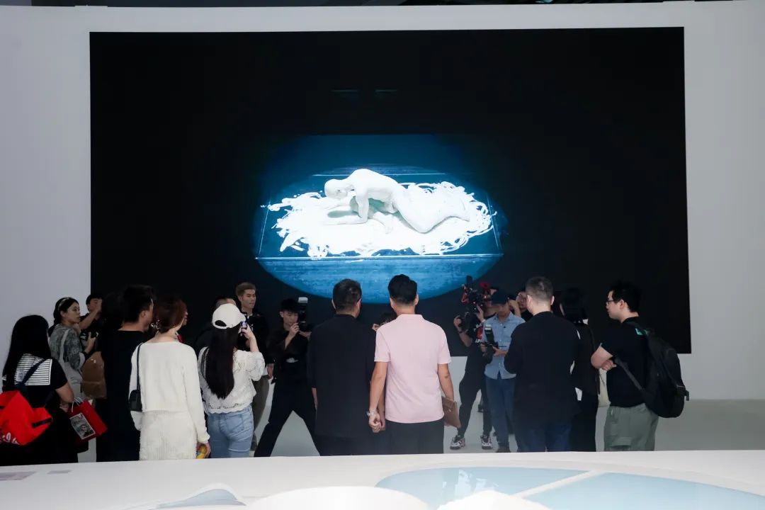 《马岩松：流动的大地》大展深圳开幕