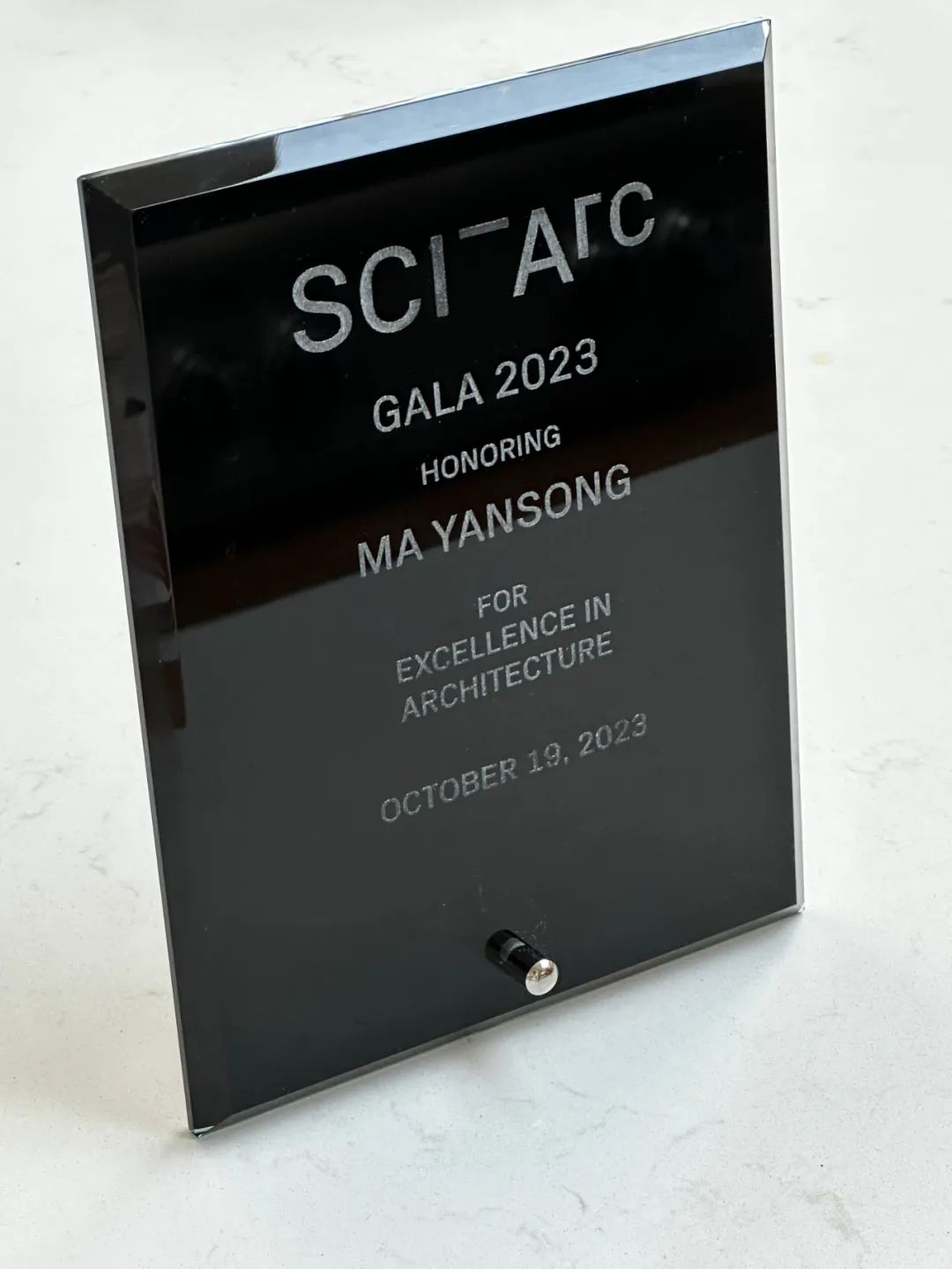 马岩松获美国南加州建筑学院SCI-Arc授予&ldquo;年度杰出建筑师&rdquo;