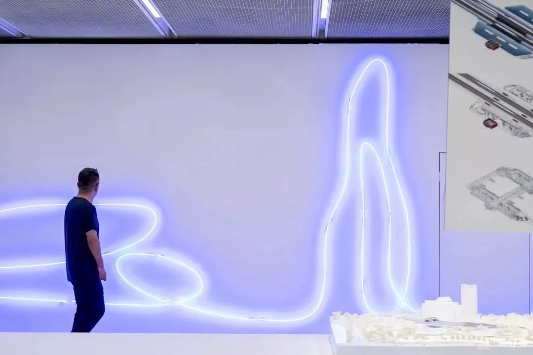 《马岩松：流动的大地》大展深圳开幕