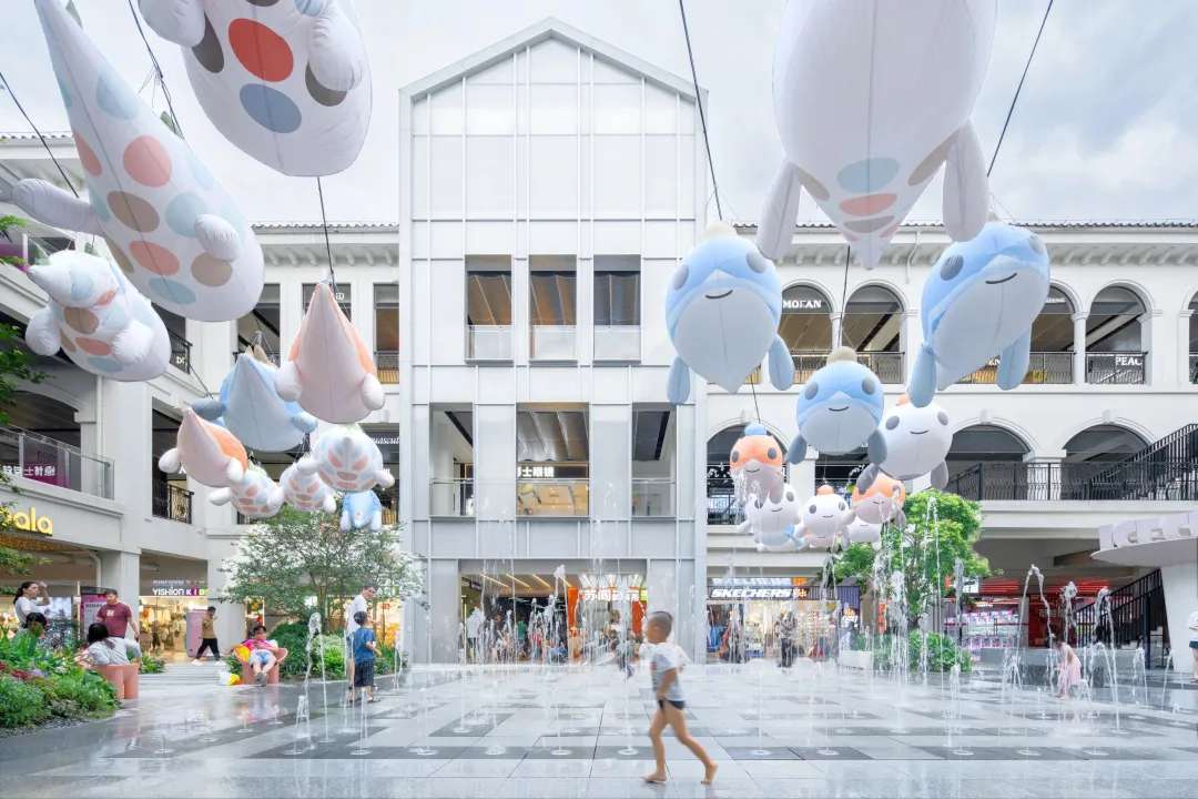易加设计+都市实践刘晓都工作室｜广州八号仓流溪河奥莱小镇改造： 被时代抛弃的欧陆风如何重焕生机