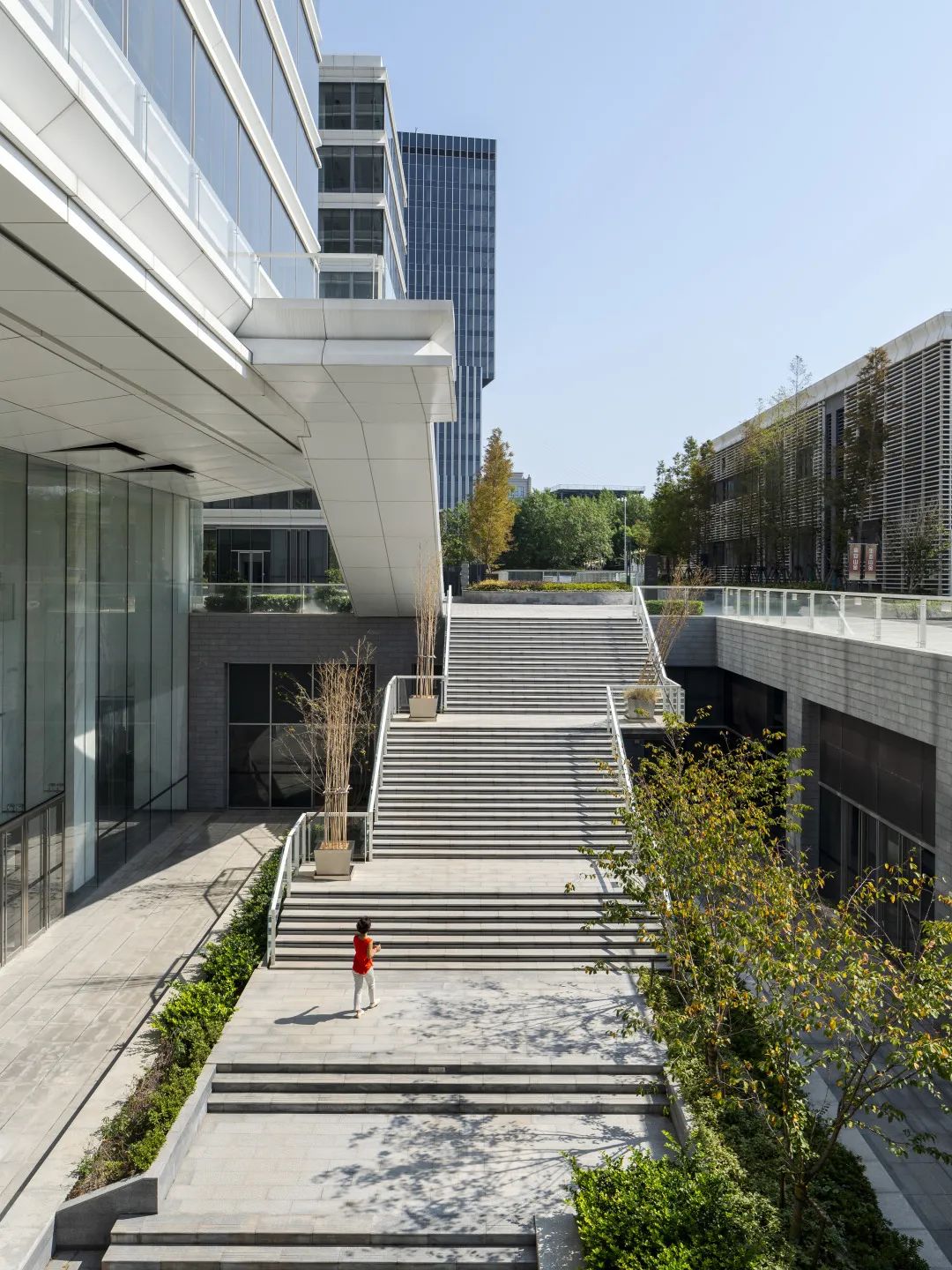 黄浦江畔的生态纽带&mdash;&mdash;山金保利金融广场