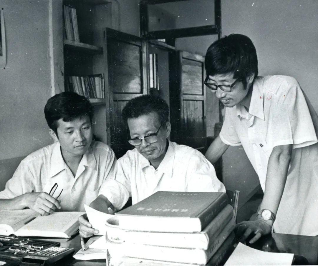 何智亚：重庆，30年间的城市影像记录与观察