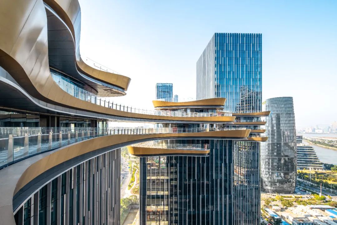 Aedas新作 | 横琴铁建广场: 珠海“天空之桥” 联通综合体