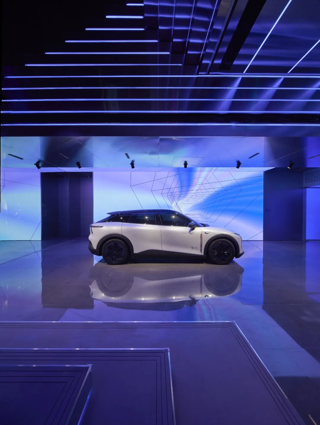 集度全新体验中心ROBOVERSE在北京三里屯正式揭幕