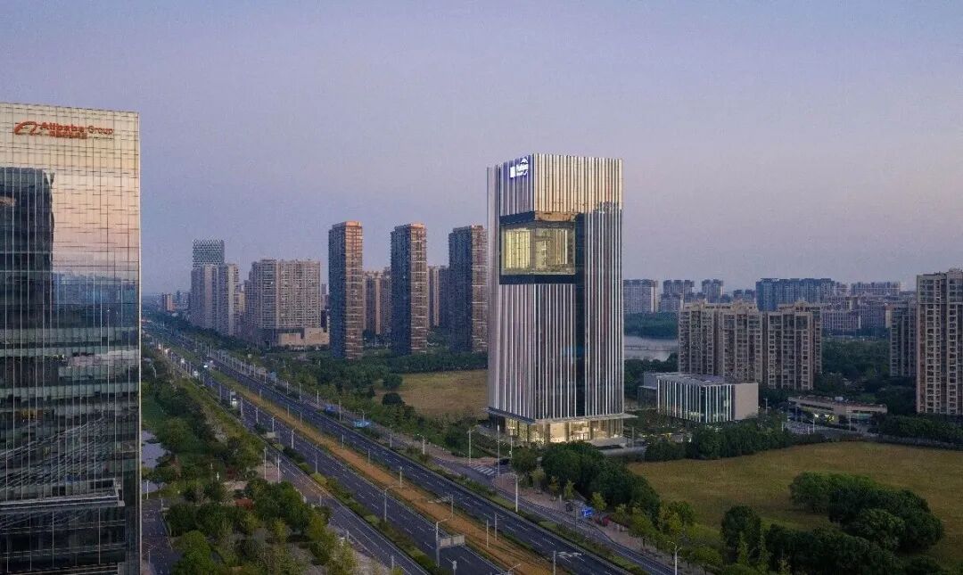 世界之窗,和合共生 : 中建国际苏州未来大厦室内公共空间